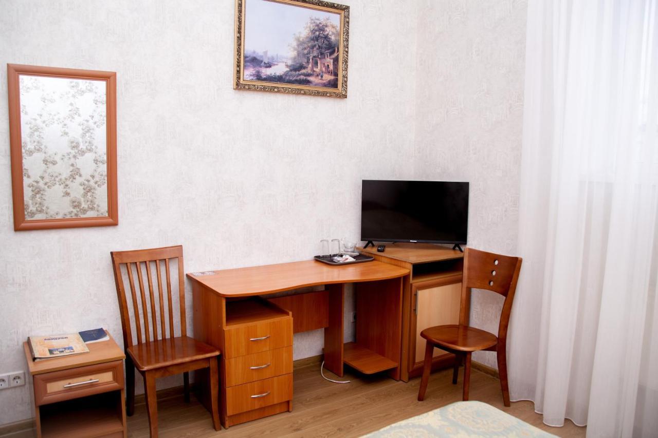 Hotel Piligrim 3 Mykolajiv Exteriör bild